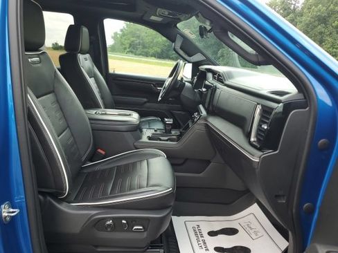 Used 2022 GMC Sierra 1500 AT4X AWD/4WD image 24