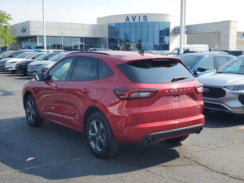 Used 2023 Ford Escape ST-Line w/ Tech Pack #1 AWD/4WD image 4