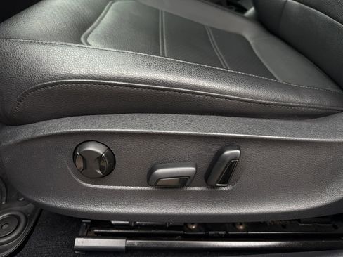 Used 2019 Volkswagen Passat 2.0T Wolfsburg image 22