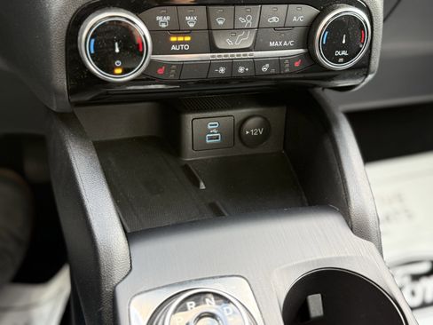 Used 2022 Ford Escape SEL w/ SEL Stealth AWD Package image 35