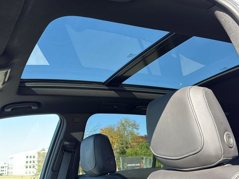 Certified 2022 Cadillac XT6 Premium Luxury w/ Technology Package image 28