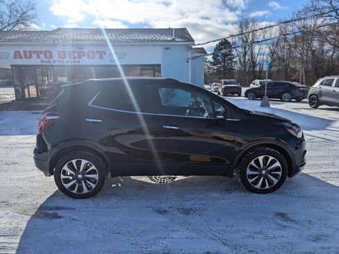 Used 2019 Buick Encore Essence w/ Safety Package II image 2