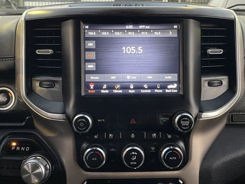 Used 2019 RAM 1500 Laramie RWD image 21