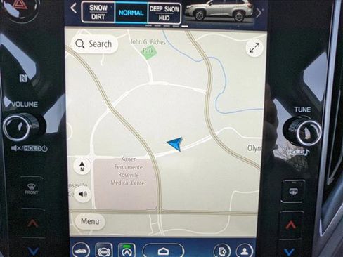 Used 2025 Subaru Forester Limited image 12