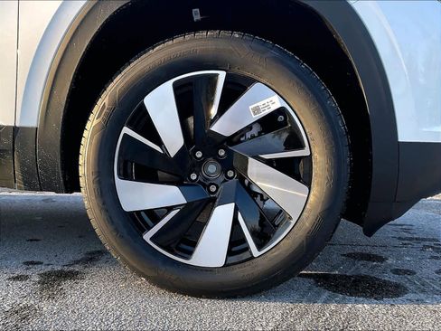 New 2026 Volkswagen Atlas Cross Sport SE image 8