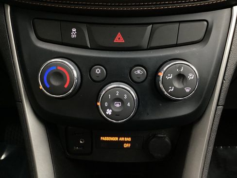 Used 2020 Chevrolet Trax LS w/ Tint and Cruise Package image 35