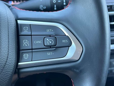 Used 2022 Jeep Compass Trailhawk w/ Trailhawk Elite Group AWD/4WD image 23