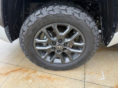 Used 2026 Toyota Tundra Platinum AWD/4WD image 8