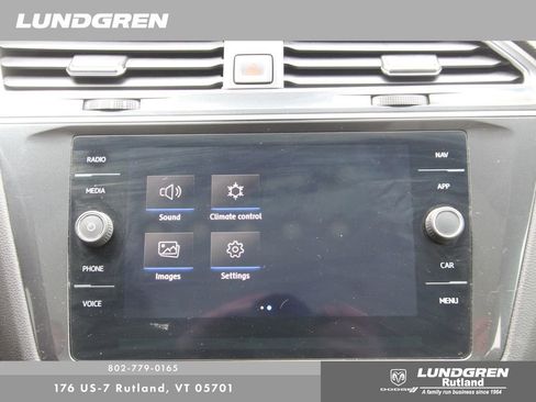 Used 2020 Volkswagen Tiguan SEL w/ 3rd Row Seat Package image 20