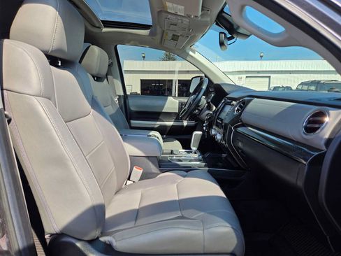 Used 2019 Toyota Tundra Limited w/ Limited Premium Package AWD/4WD image 12