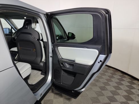 Used 2024 Rivian R1T Adventure AWD/4WD image 19