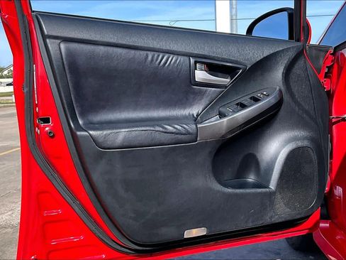 Used 2015 Toyota Prius Persona Series image 19