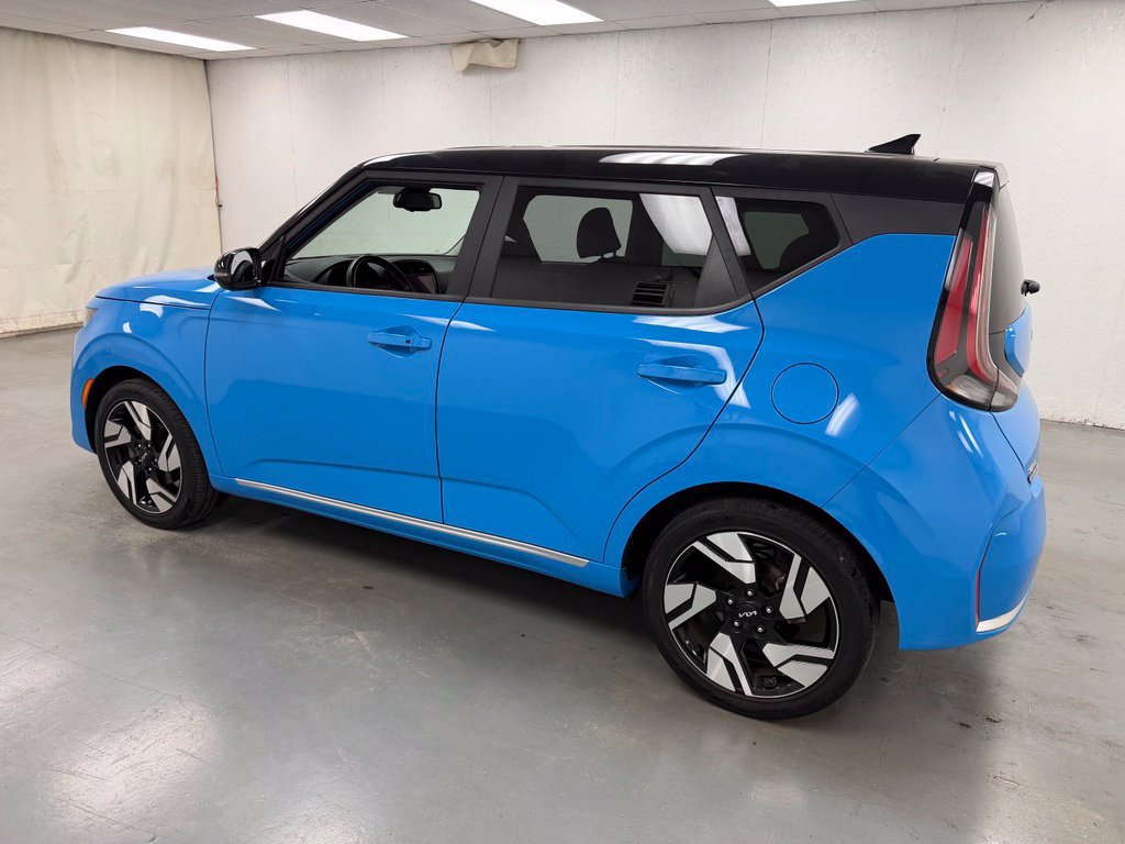 Used 2023 Kia Soul GT-Line FWD image 3
