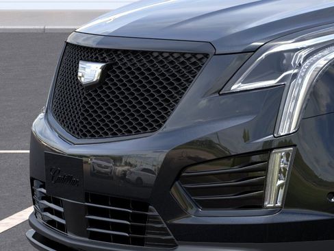 New 2026 Cadillac XT5 Sportv w/ LPO, Onyx Lite Package AWD/4WD image 13