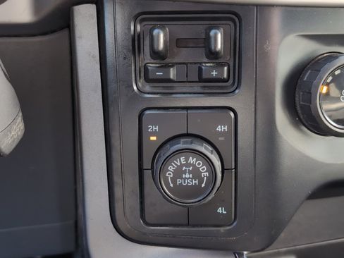 Used 2022 Ford F150 XLT w/ Trailer Tow Package image 19