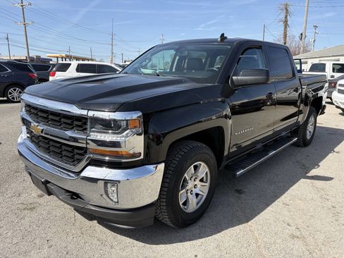 Used 2017 Chevrolet Silverado 1500 LT w/ All Star Edition image 33