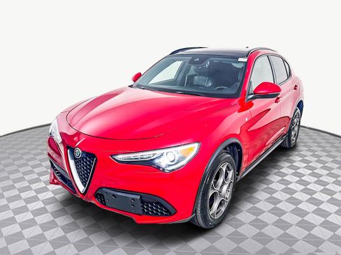 Used 2022 Alfa Romeo Stelvio Ti w/ Active Assist Plus Package image 4