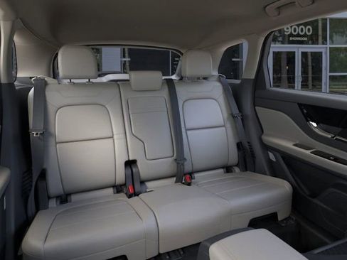 New 2025 Lincoln Corsair Premiere image 11