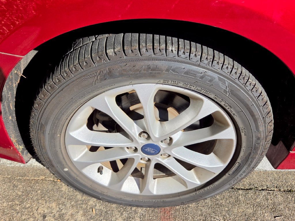 Used 2020 Ford Fusion SE FWD image 7