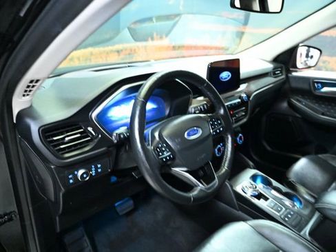 Used 2020 Ford Escape Titanium w/ Titanium Premium Package 2.0 image 21