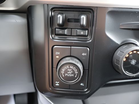 New 2026 Ford F250 XLT w/ Tremor Off-Road Package AWD/4WD image 18