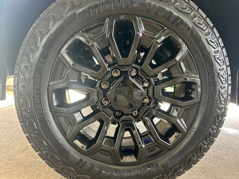 Used 2026 GMC Sierra 2500 Denali Ultimate AWD/4WD image 32