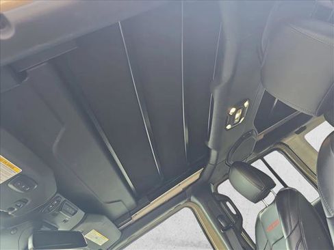 Used 2022 Jeep Wrangler Unlimited Rubicon w/ Steel Bumper Group image 29