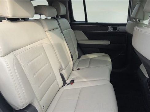 Used 2024 Hyundai Santa Fe Limited image 18