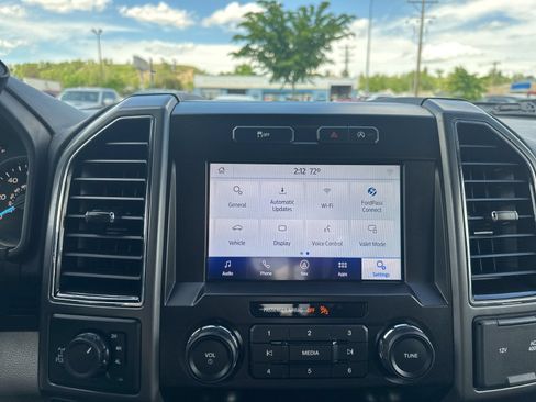 Used 2020 Ford F150 XLT w/ Equipment Group 302A Luxury AWD/4WD image 55