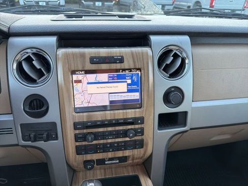 Used 2011 Ford F150 Lariat w/ Lariat Chrome Pkg RWD image 2