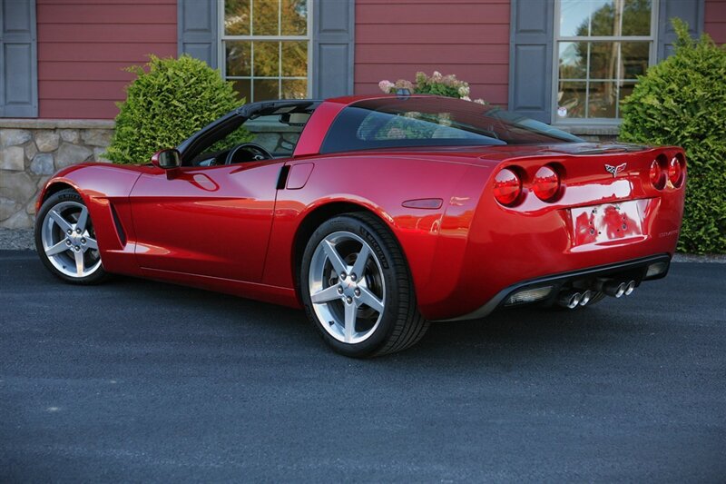 Used 2005 Chevrolet Corvette Coupe w/ Preferred Equipment Group RWD image 11
