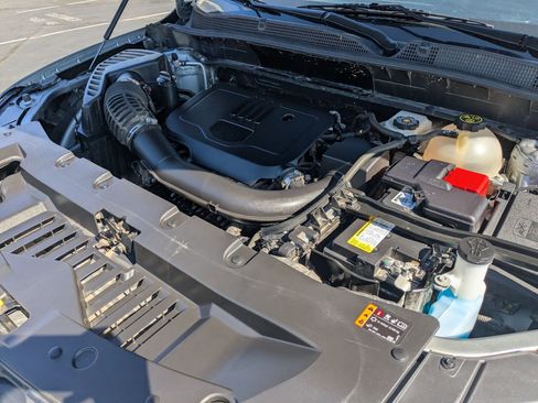 Used 2023 Chevrolet Blazer LT image 31