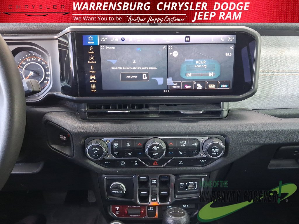 Used 2024 Jeep Gladiator Sport AWD/4WD image 21
