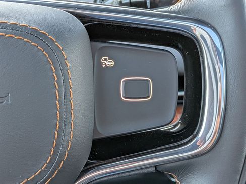 Certified 2025 Lincoln Navigator Black Label image 33