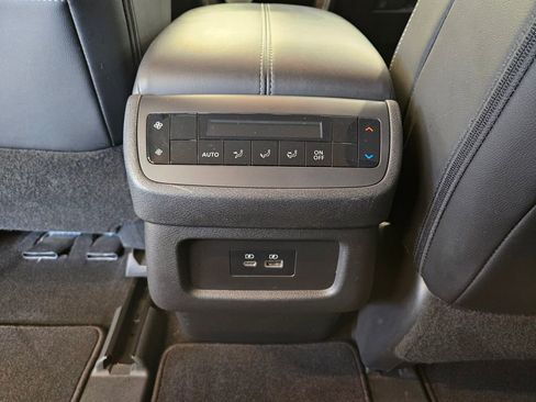 Certified 2023 Nissan Pathfinder SL image 22