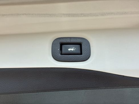 Used 2020 Nissan Rogue SL AWD/4WD image 26