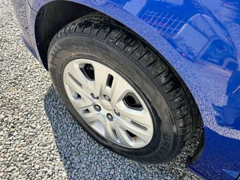 Used 2019 Dodge Grand Caravan SE w/ UConnect Hands-Free Group image 28