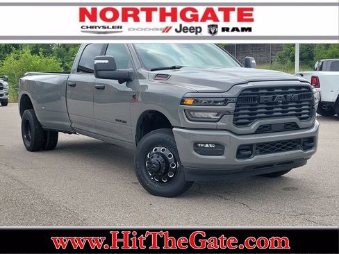 New 2026 RAM 3500 Big Horn AWD/4WD image 1