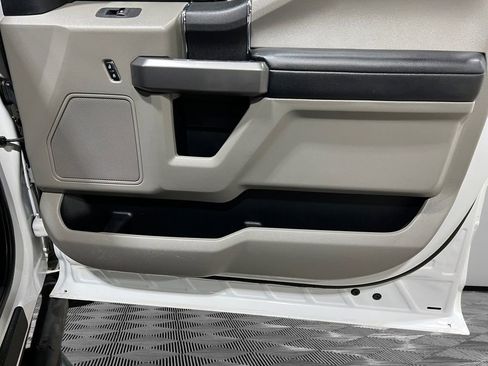 Used 2020 Ford F350 XLT image 11