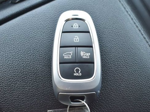 Used 2023 Hyundai Tucson Limited AWD/4WD image 35