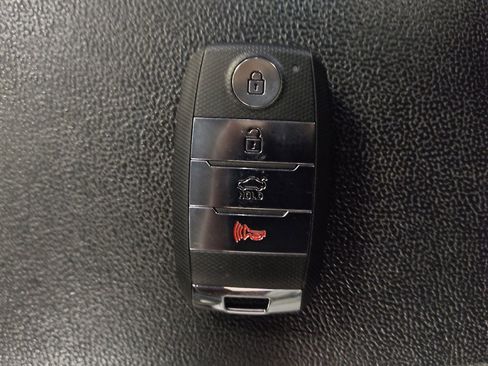 Used 2018 Kia Optima EX w/ Technology Package FWD image 32