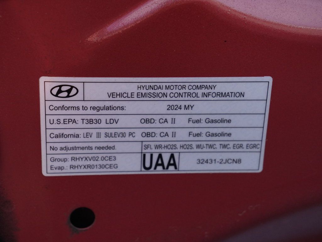 Used 2024 Hyundai Elantra Limited FWD image 40