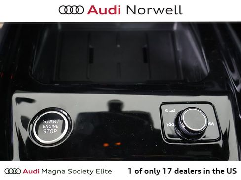 New 2026 Audi Q3 quattro 2.0T image 3