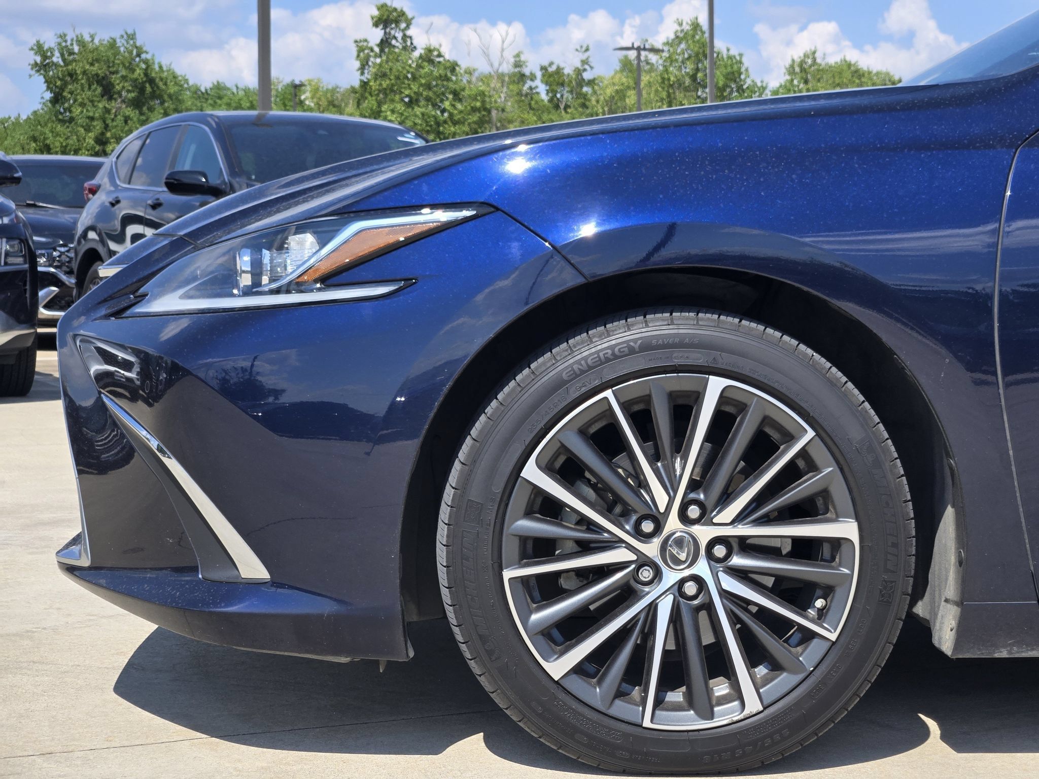 Used 2022 Lexus ES 350 w/ Premium Package FWD image 9