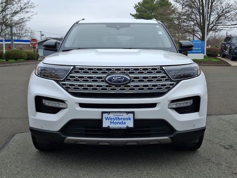 Used 2022 Ford Explorer Limited w/ Equipment Group 301A image 2