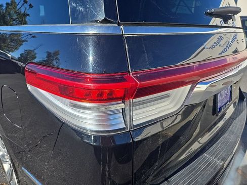 Used 2024 Lincoln Navigator L 4WD image 36