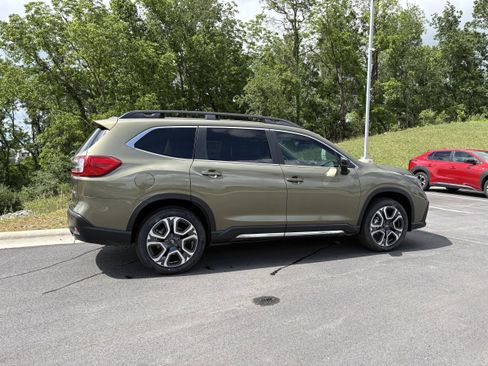 New 2026 Subaru Ascent Limited AWD/4WD image 8