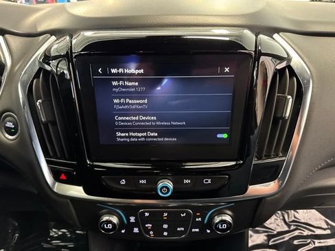 Used 2023 Chevrolet Traverse LT AWD/4WD image 20