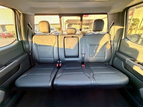 Used 2021 Ford F150 Lariat w/ Equipment Group 502A High AWD/4WD image 4