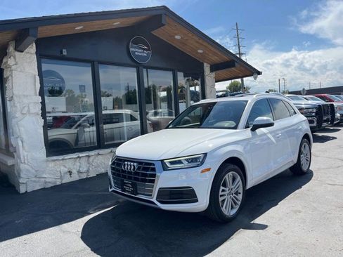Used 2018 Audi Q5 Premium Plus w/ Premium Plus Package AWD/4WD image 1